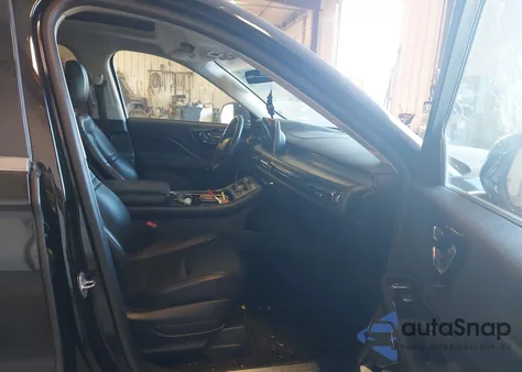 2022 Lincoln Aviator Standard z USA, uszkodzony, nr VIN 5LM5J6XC9NGL05235